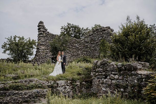 Hochzeit Brautpaar Burgruine