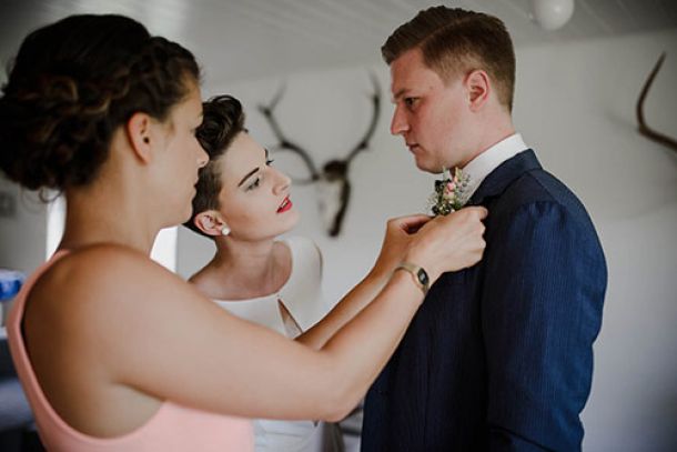 Hochzeit Bräutigam getting ready